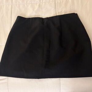 Abercrombie & Fitch black skort